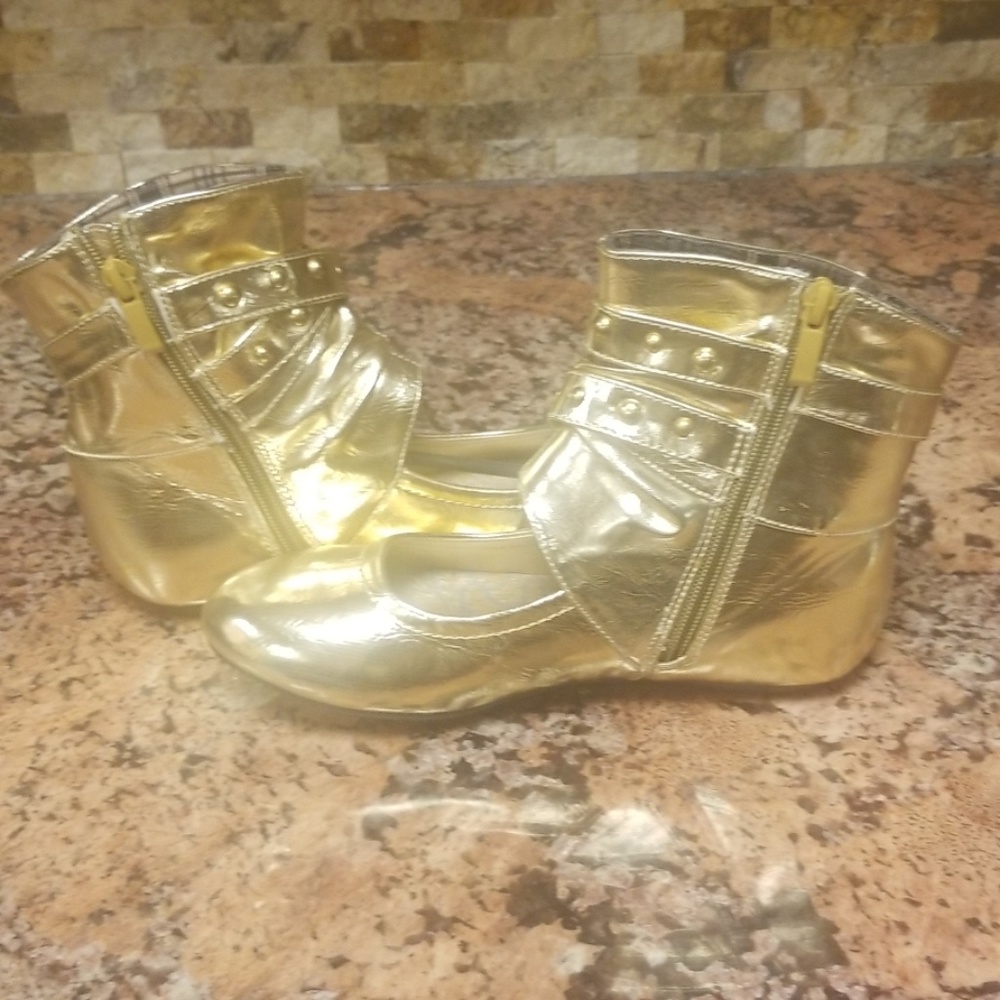 Gold Metallic Sandals - Picture 4 of 8